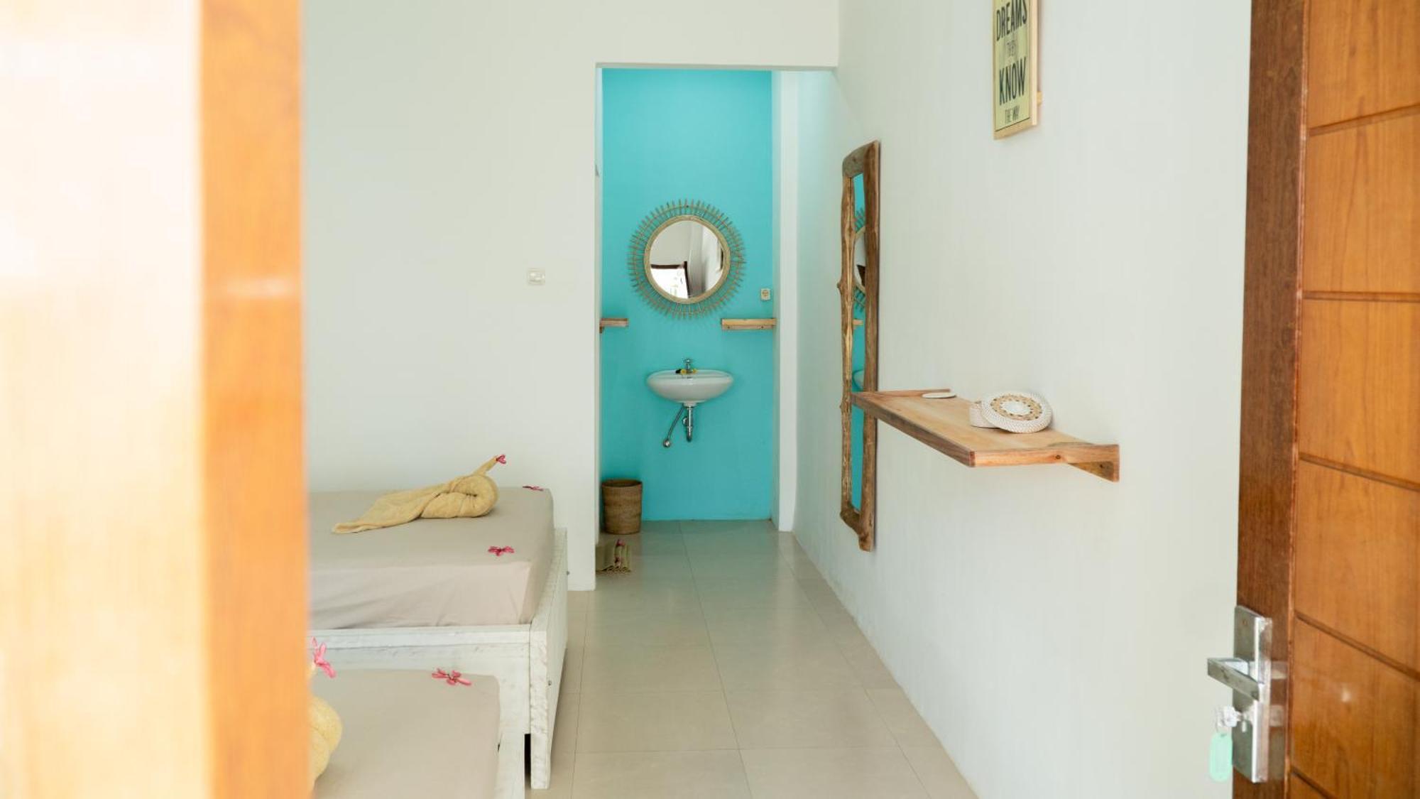 The White Bay Lombok Apartment Kuta  Exterior photo