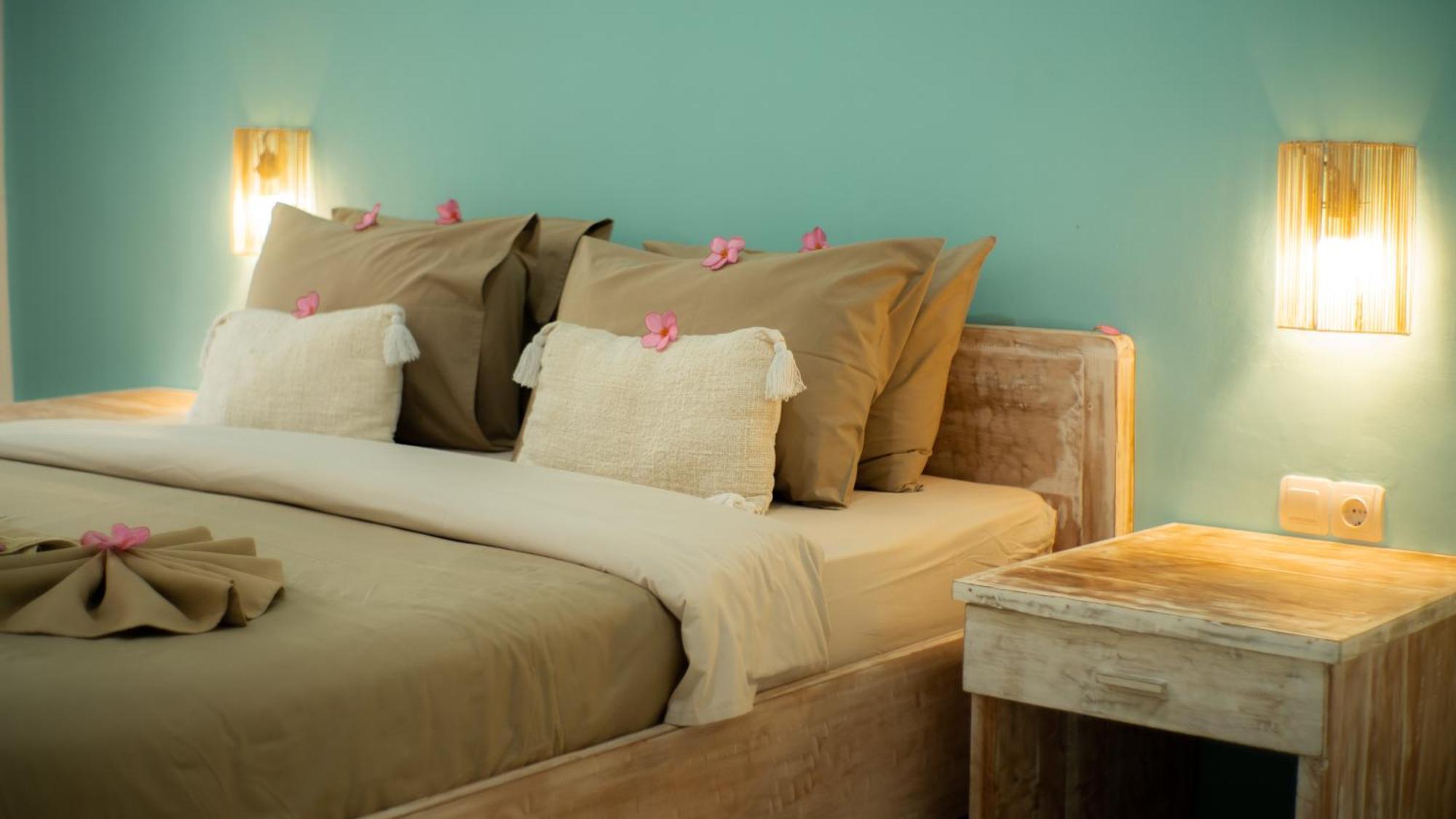 The White Bay Lombok Apartment Kuta  Exterior photo